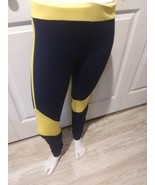 La Belle Boutique Yoga Pants Top Set 2pc Medium - $284.91 MXN