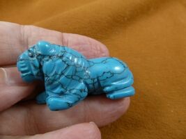 Y-LIO-RO-576 Blue Howlite ROARING LION gemstone carving figurine love li... - $15.79