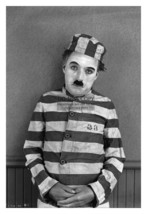 Charlie Chaplin In Prison &quot;Mugshot&quot; Comedic Actor 4X6 Publicity Photo - £6.35 GBP