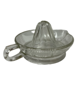 Fruit Juicer Reamer Clear Glass With Loop Handle And Spout Vintage Very ... - $211.35 MXN