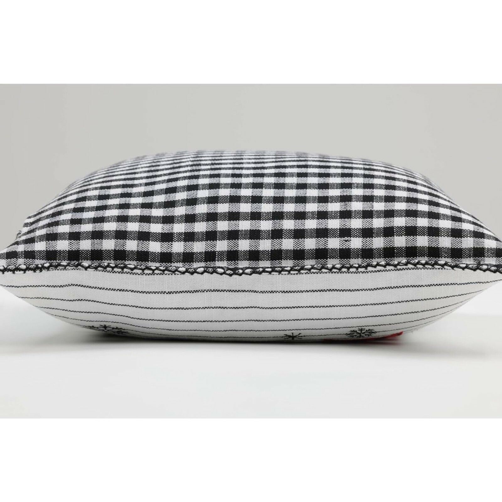 Pillow Perfect Indoor Throw Pillow 18" x 18" Merry Christmas Decorative Cushion Item image 3