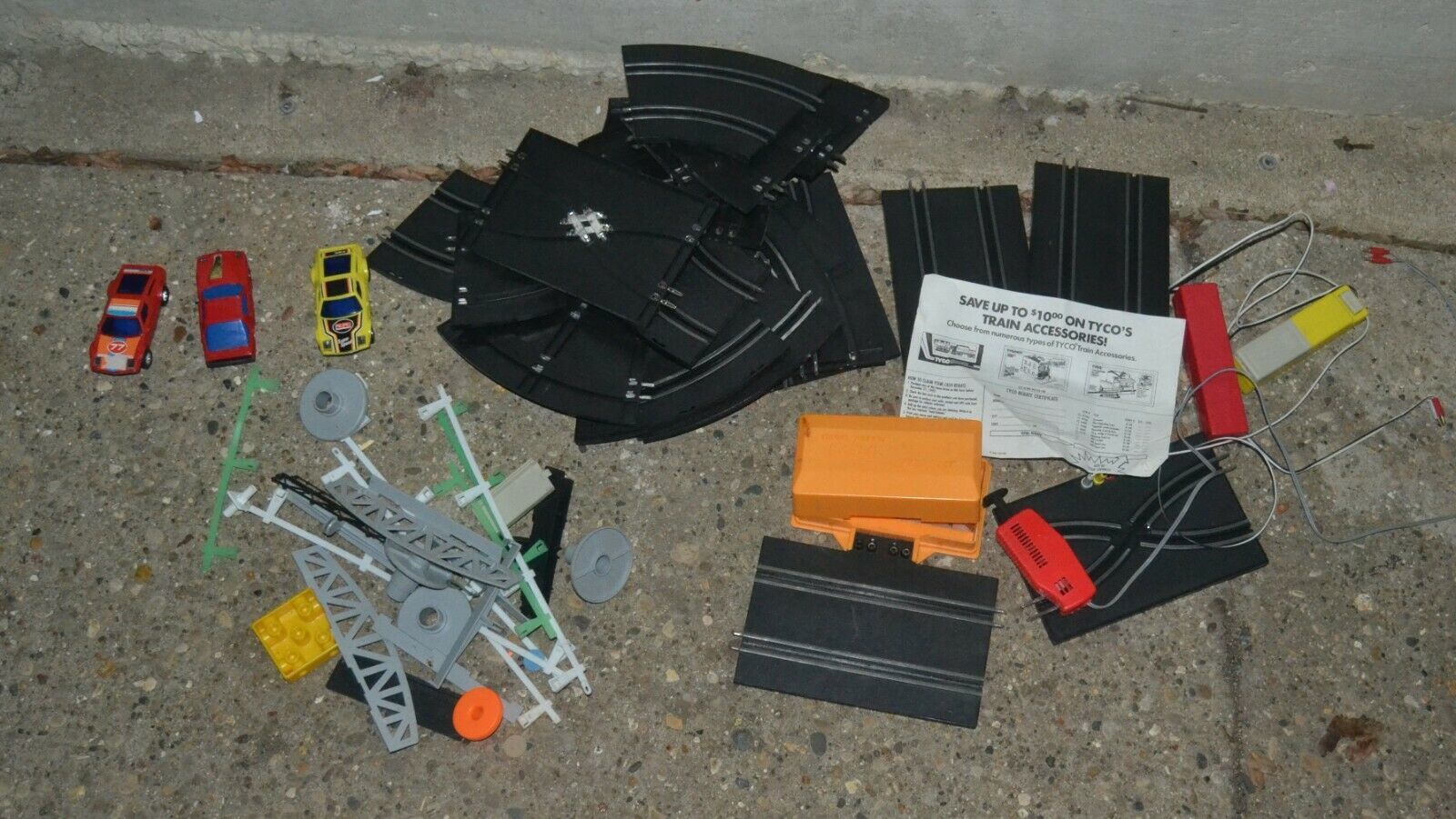 Speedtrax slot car track hotsell