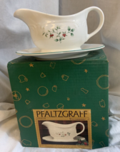 Pfaltzgraff Winterberry Holiday Gravy Boat &amp; Underplate Made In USA Phal... - £38.32 GBP