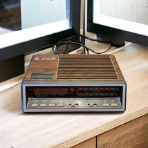 Vintage General Electric GE Model 7-4616B Two Wake Times FM/AM Alarm Clock Radio - £23.09 GBP