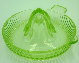 Vintage Fostoria Uranium Green Glass Citrus Juicer - £15.98 GBP