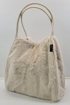 c7) Victoria&#39;s Secret Woman White Ivory Faux-Fur Fuzzy Tote Bag - €29,68 EUR