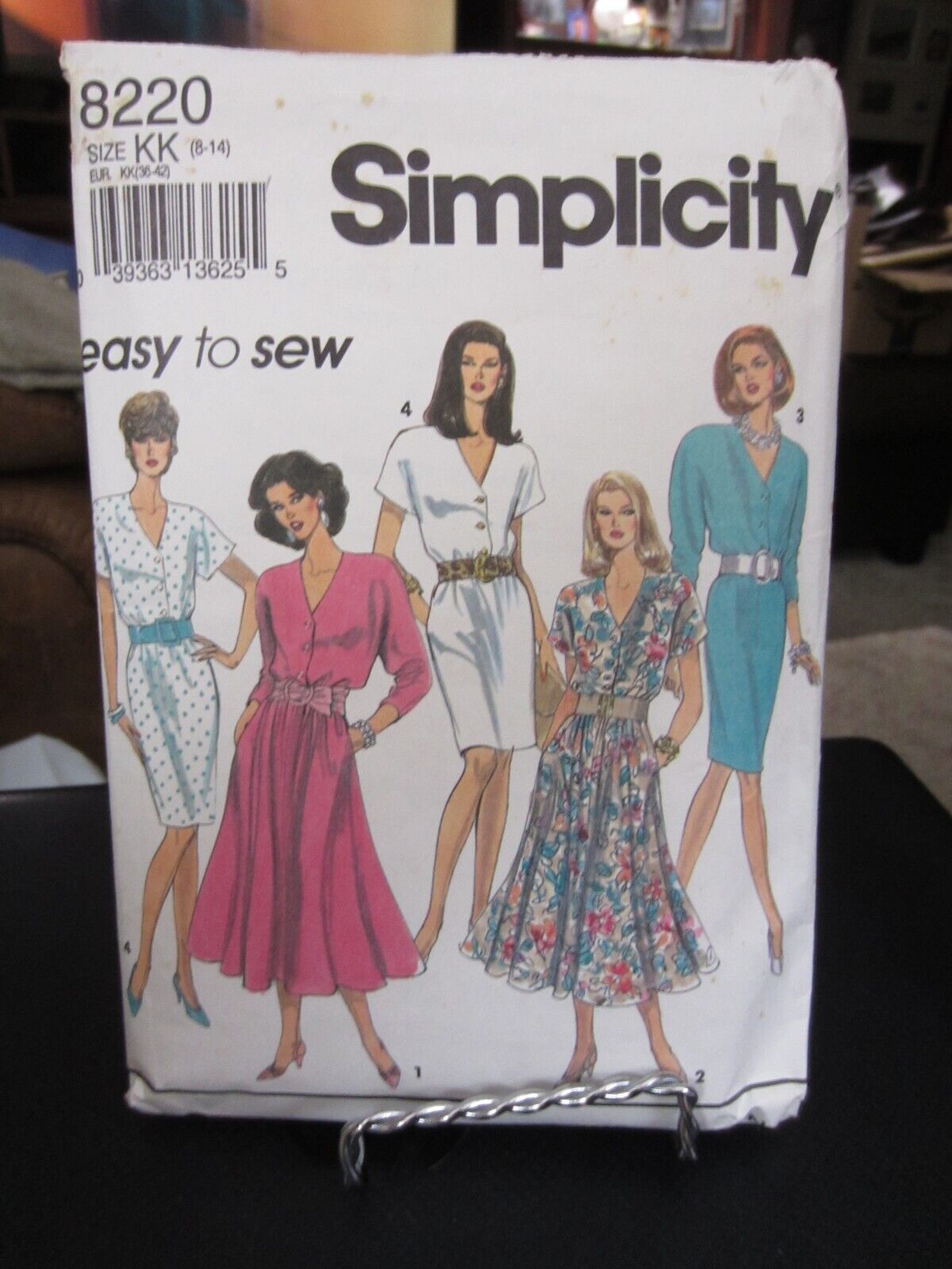 Primary image for Simplicity 8220 Misses Dress with Slim or Flared Skirt Pattern - Size 8-14