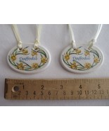 Lot 2x Longaberger Collector Club May Series Daffodil Basket Tie-Ons 23587 - $353.57 MXN