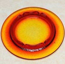 Retro Vintage Round Amberina Round Art Glass Textured Ashtray 9.5&quot; - £35.60 GBP