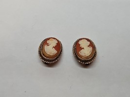 Victorian-Style White Silhouette Red/Pink Clip On Earrings, Vintage - €13,03 EUR