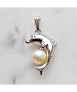 925 STERLING SILVER DOLPHIN WITH 7 mm. ROUND PEARL CHARM PENDANT - €24,09 EUR
