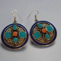 Vintage Round Southwestern Style Silver Tone Earrings - $638.54 MXN