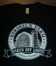 HERSHEL'S FARM Barn's Off Limits T-shirt Men's SMALL The Walking Dead - $18.32