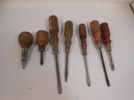Vintage Wood Handled Screwdrivers 1 Stanley Hurwood in lot of 7 Made in USA - $408.33 MXN