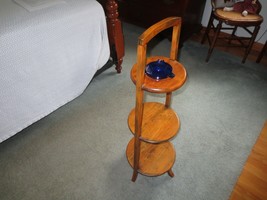 Vtg. 3-Tier Circular Wood Handled Smoke Stand w/Cobalt Ashtray - 33&quot; T X 13&quot; W - £63.00 GBP