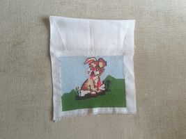 Puppy tapestry, hand embroidered finished needlepoint tapestry, vintage ... - $15.00
