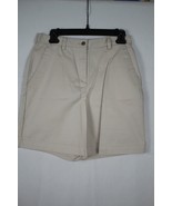 LIZ CLAIBORNE Women&#39;s Cotton Flat Front Chino Shorts Size 6 New - $25.71 CAD