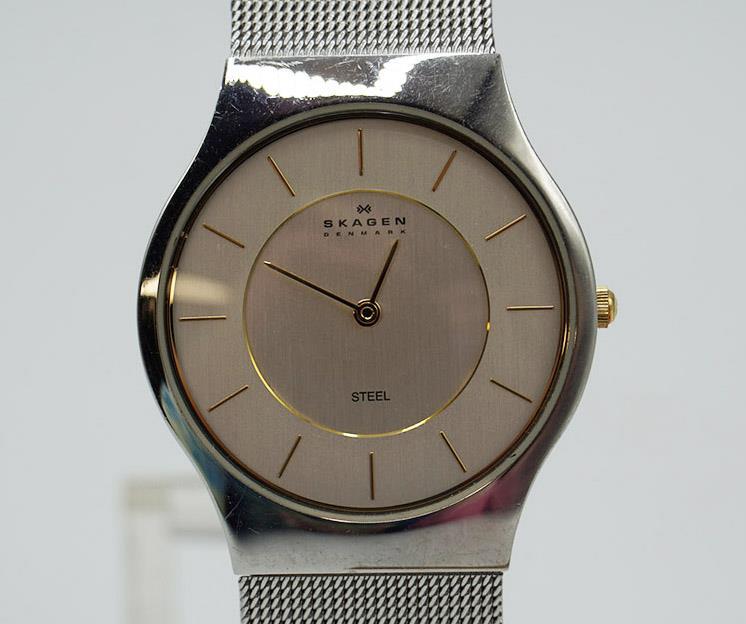 Men’s Skagen 233LGSC 35mm Silver Dress Mesh Wrist Watch Adjustable - £35.03 GBP