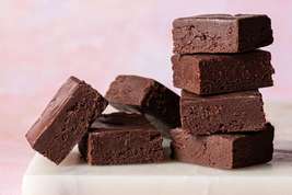 8oz Gourmet Chocolate Fudge  - £11.96 GBP