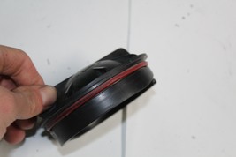2005-2007 CADILLAC STS HEADLIGHT BULB SEAL COVER CAP R2139 image 3