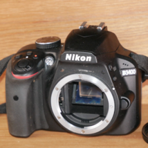 Nikon D3400 24.2 MP Digital DSLR Camera Body *AS IS* Dead No Power Parts/Repair - £76.75 GBP