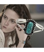 The Twilight Saga Bella Turquoise Bracelet - $529.09 MXN