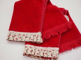 2 Vintage Cannon Red Christmas Holly Berry Dish Towels - £11.74 GBP