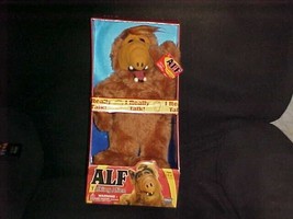 16&quot; Talking ALF Plush Stuffed Toy In Box From Melmac 2002 Fun 4 All Works - £117.33 GBP
