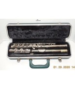 Bundy Selmer FLUTE WITH Green HARD CASE Black Velvet Lining - $1,887.17 MXN