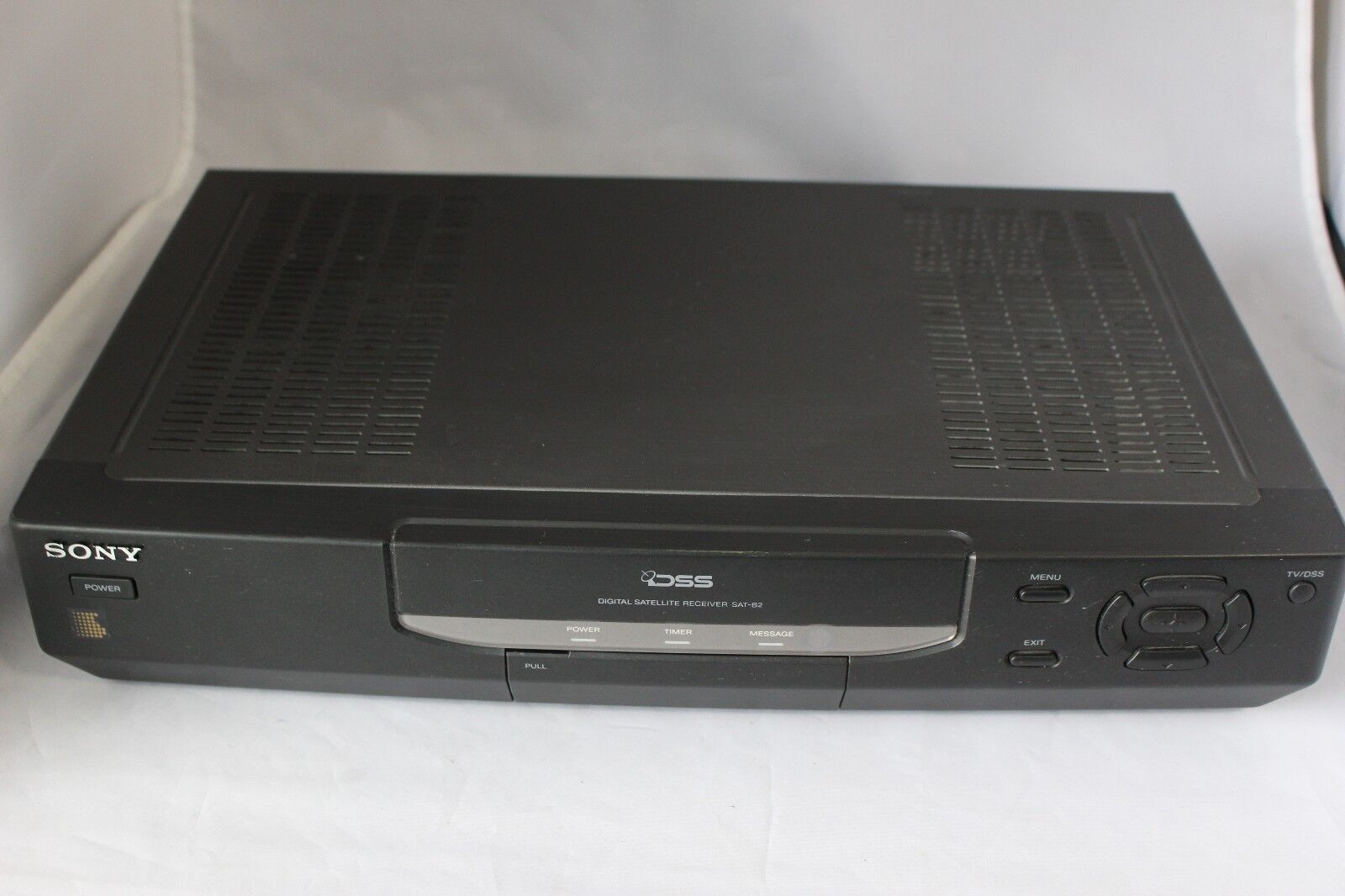 Sony SAT-B2 DIRECTV Direct TV Digital Satellite Receiver Decoder Unit ...