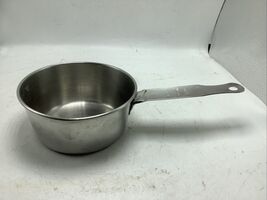 Vollrath stainless steel pan  7831  Sauce Pan with pour spout - $372.23 MXN