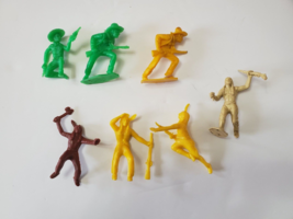 Vintage Plastic Toy Cowboys Indians Figures Marx Tim Mee Lot Of 7 - £7.82 GBP