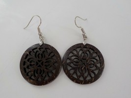 Coconut Shell Carved Earrings Round Brown Floral Drop Dangle Natural Jewelry - $7.99