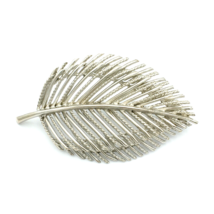LISNER vintage feather leaf brooch - 3D silver-tone textured openwork 2.5&quot; pin - £18.48 GBP