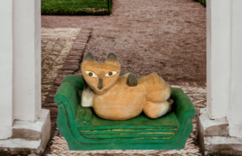 Wood Cat Relaxing On Couch Made in Indonesia - £40.30 GBP