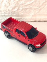 Maisto Fresh Metal FORD F-150 SVT RAPTOR 1:64 Die-cast Pick-up Red Truck - £6.33 GBP