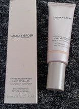 Laura Mercier Tinted Moisturizer Light Revealer SPF25 0N1 Petal 50ml / 1... - $353.21 MXN