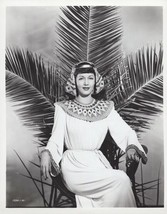 Maria Montez seated in period costume vintage 8x10 inch photo - £10.30 GBP