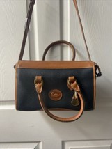 Vintage DOONEY &amp; BOURKE All Weather Leather  Pebbled Black Brown Purse Handbag - £39.10 GBP