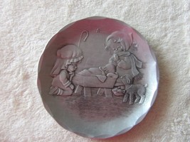 Vintage Wendell August Small Collectors plate Christmas Manger Scene U. ... - $6.88
