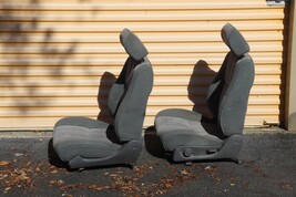 90-92 Toyota 4Runner 2Dr & 89-95 Pickup Front Folding Buckets Seats L&R image 11