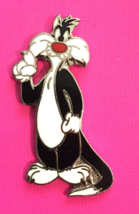 Vintage 90&#39;s  WB  Looney Tunes Sylvester the Cat Metal Pin 1.5 inches tall - £9.54 GBP