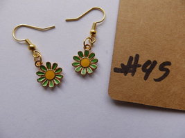 Sun flowers and gold handcrafted fashion earrings - £10.36 GBP