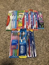 mix lot of 22 toothbrushes soft to medium variety  Oral B Colgate Reach New - £14.94 GBP