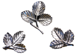 Sarah Coventry Three Leaf Leaves Brooch Pin &amp; Clip Earrings Signed Vintage Set - £27.38 GBP