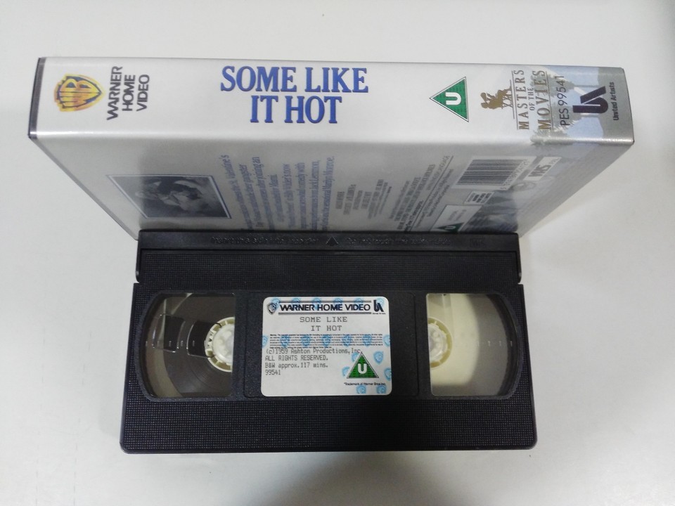 Some Like It Hot Billy Wilder Marilyn Monroe Tony Curtis VHS Tape English Item image 3
