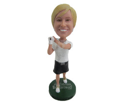 Custom Bobblehead Female Golfer Hits The Ball Hard - Sports &amp; Hobbies Golfing Pe - £71.14 GBP