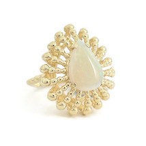 Authenticity Guarantee 
Vintage 1960&#39;s Pear Cabochon White Opal Cocktail... - £795.35 GBP