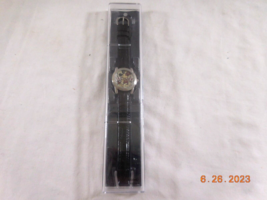 Disney Parks Nib Mickey Mouse 1928 Limited Release Mens Watch New Retro - £15.60 GBP