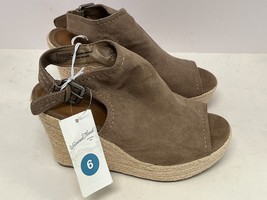 Universal Thread Girls Sandals Size 6 Espadrille Wedge Cyla Microsuede Tan Brown - £19.84 GBP